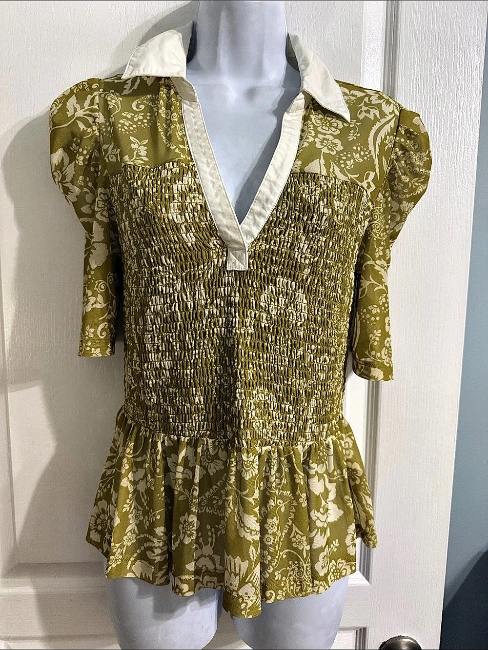 maeve Floral Smocked Peplum Blouse in Green & White Medium
